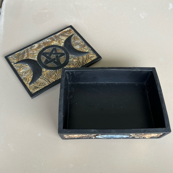 Decorative Black and Gold Box - Picture 3 of 3